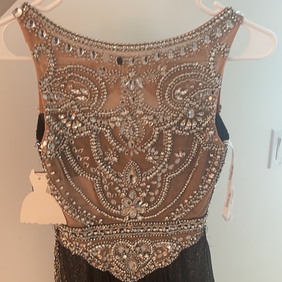 Sherri Hill Prom Dress - Picture 14 of 15